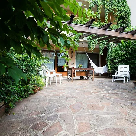 The Flowers' House Potenza