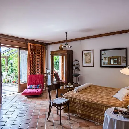 The Flowers' House *